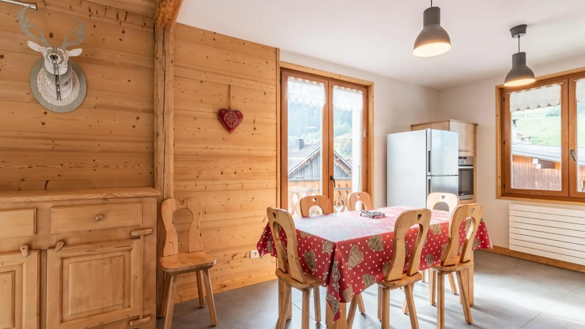 Appartement Confort 3 Etoiles, 2 Chambres, Centre Les Gets, Balcon, Proche Telecabines Et Ski - Fr-1-671-9 Apartment